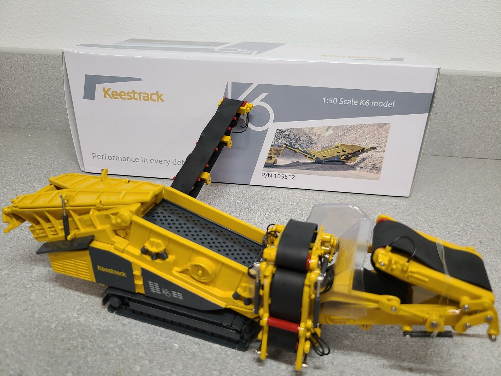 Keestrack Frontier K6 Mobile Tracked Screener – Sunraise 1:50 Scale #105512 New