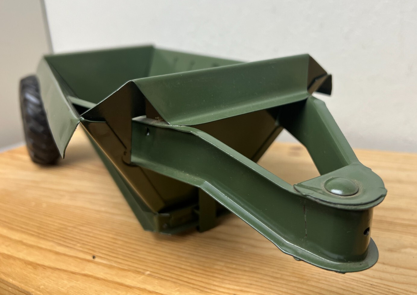 Doepke Euclid the Pioneer Pressed Steel Earth Mover Truck in Army Green