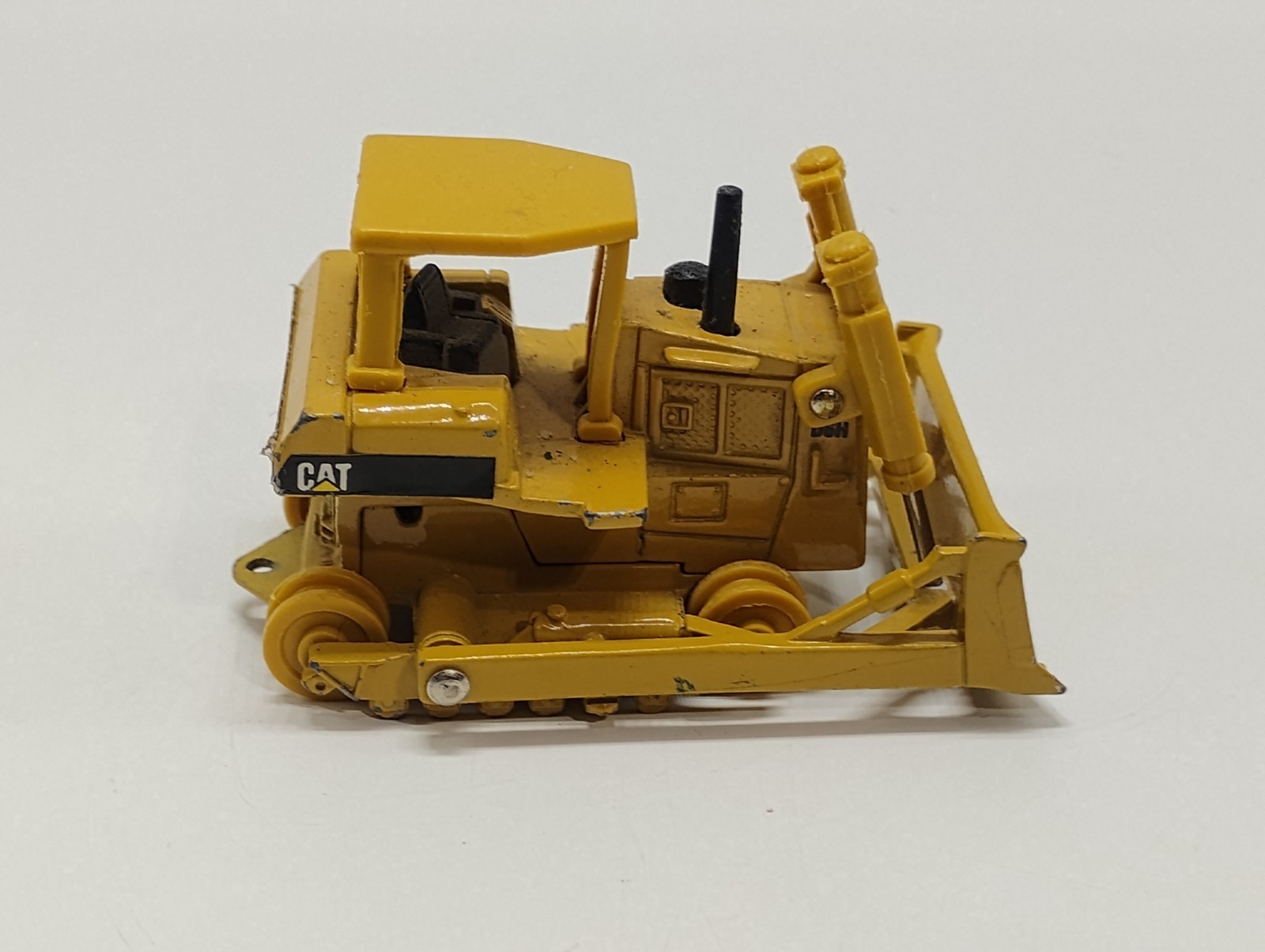 Norscot Ertl Caterpillar 420D Back Hoe 613C Scraper D6H Dozer PARTS OR REPAIR