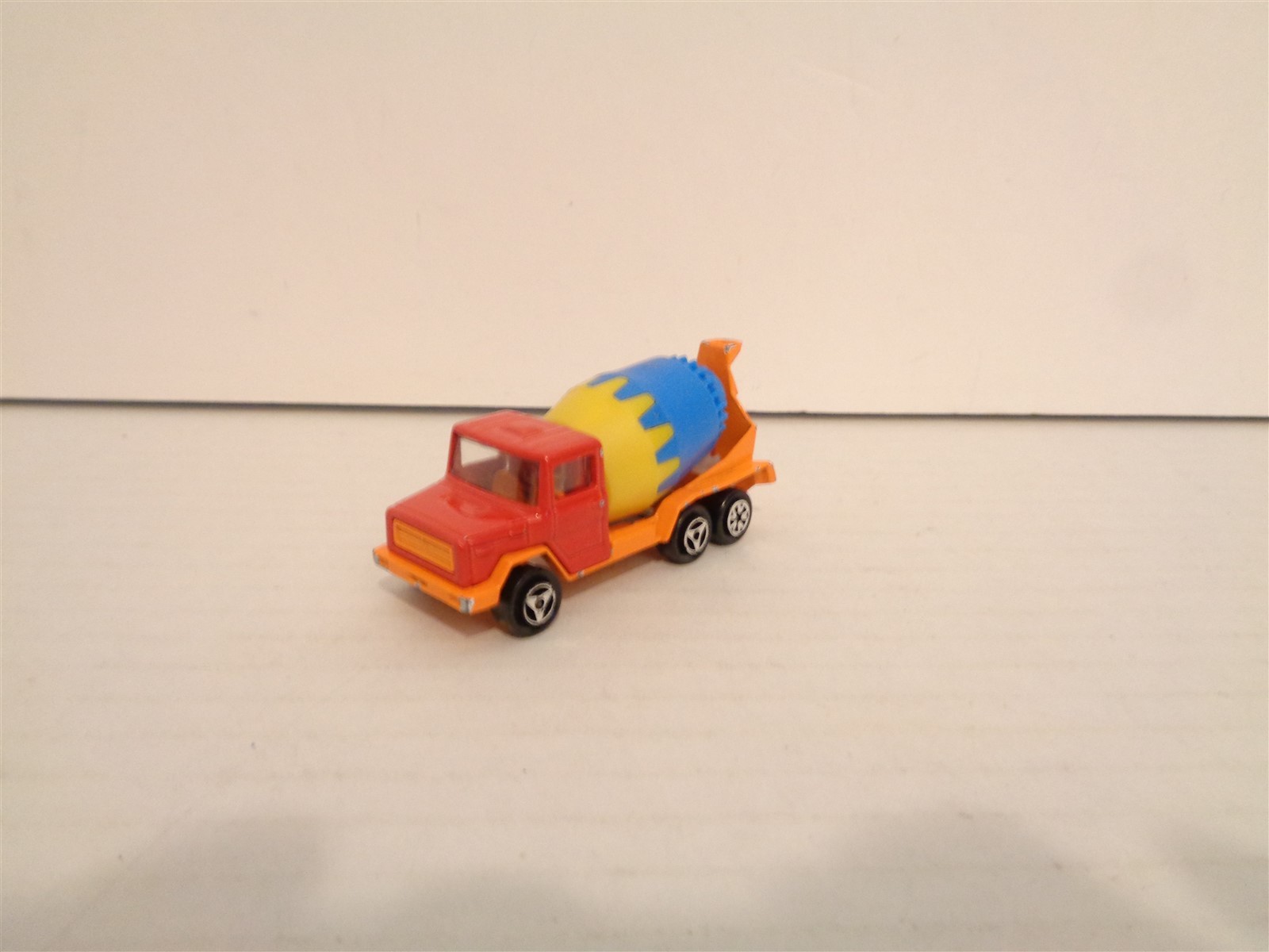 1986-1990 Majorette 227 Magirus Beton Cement Mixer Truck Diecast Vehicle