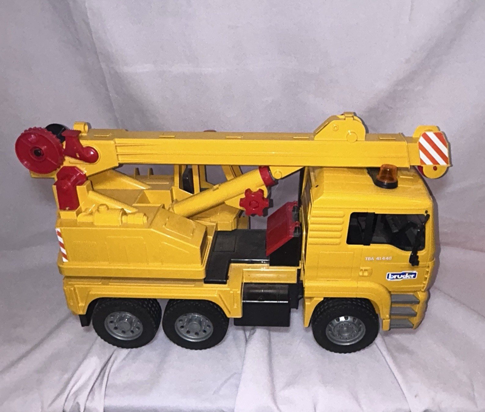 Bruder MAN Tele-Crane TC-4500 TGA 41.440 Construction Toy Truck Germany Preowned