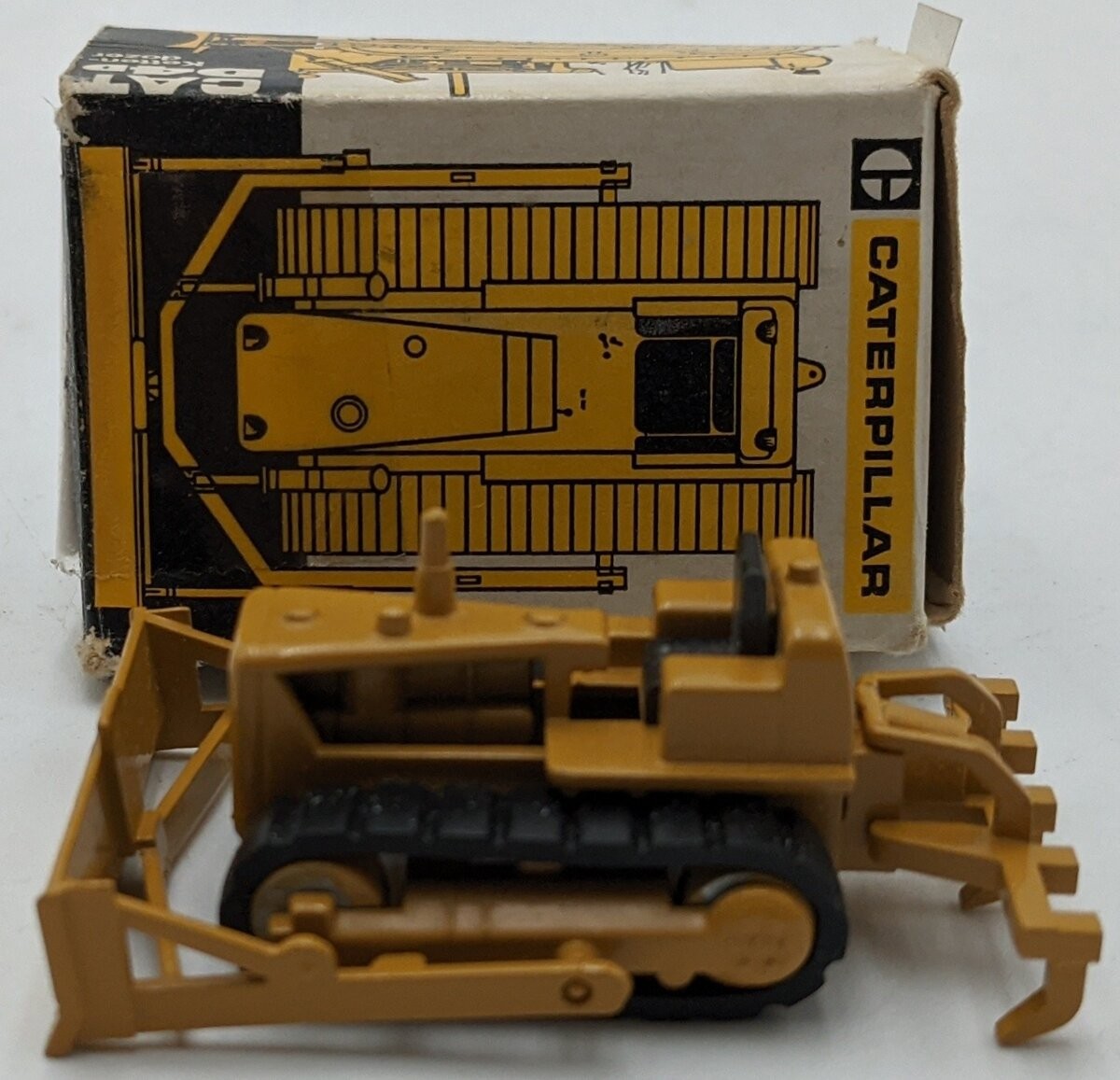 NZG Modelle 119 1:50 Scale Die-Cast CAT D4D Bulldozer EX/Box