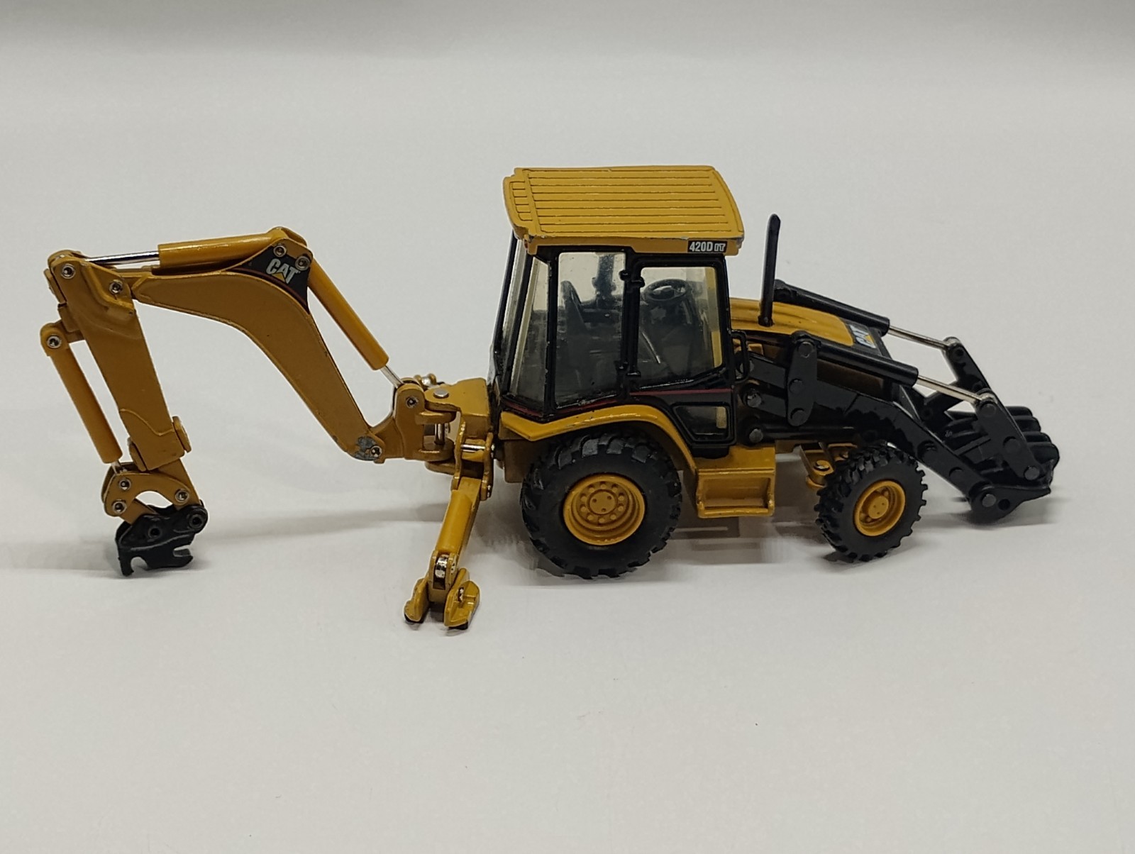 Norscot Ertl Caterpillar 420D Back Hoe 613C Scraper D6H Dozer PARTS OR REPAIR