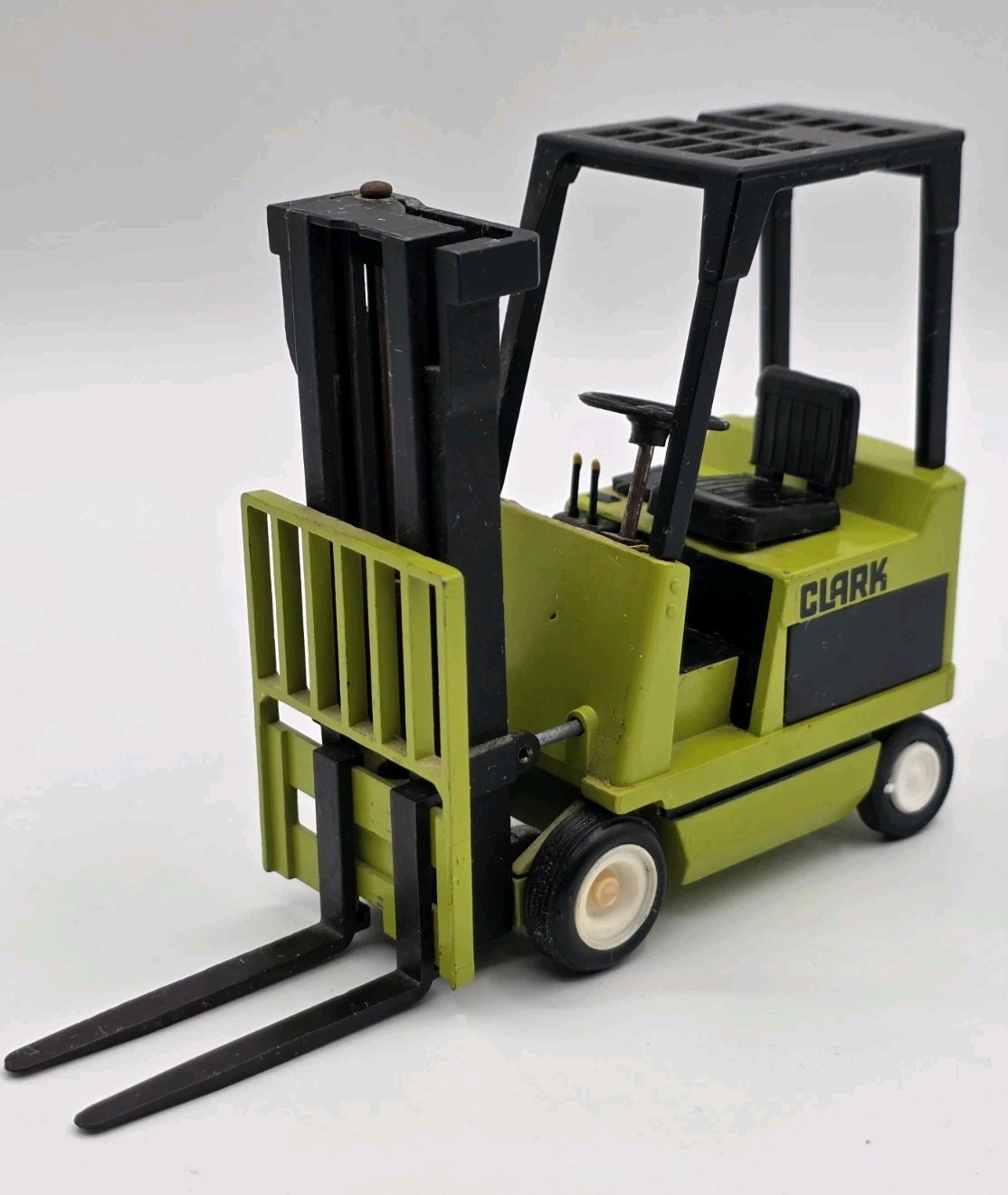 Conrad 2971 Clark Electric Cushion Tire Lift Truck Forklift 1:25 Scale W Germany