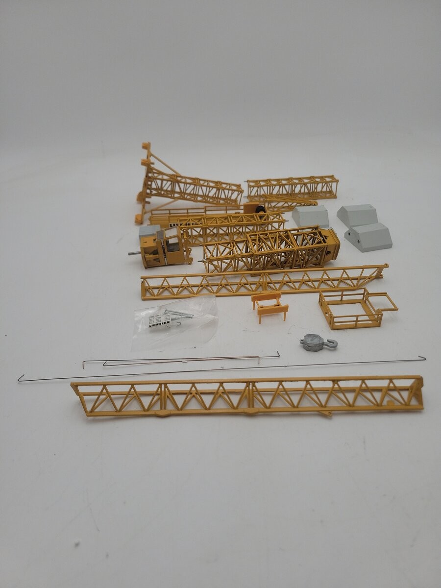 Conrad 1:87 Scale Diecast Yellow Liebherr Tower Crane EC-H Krane Model EX/Box