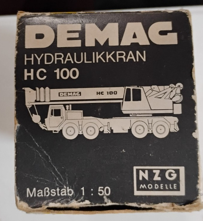 COLLECTIBLE.VINTAGE.BARELY USED.DEMAG Hydraulic HC 100 Crane Truck 1/50.DEAL.