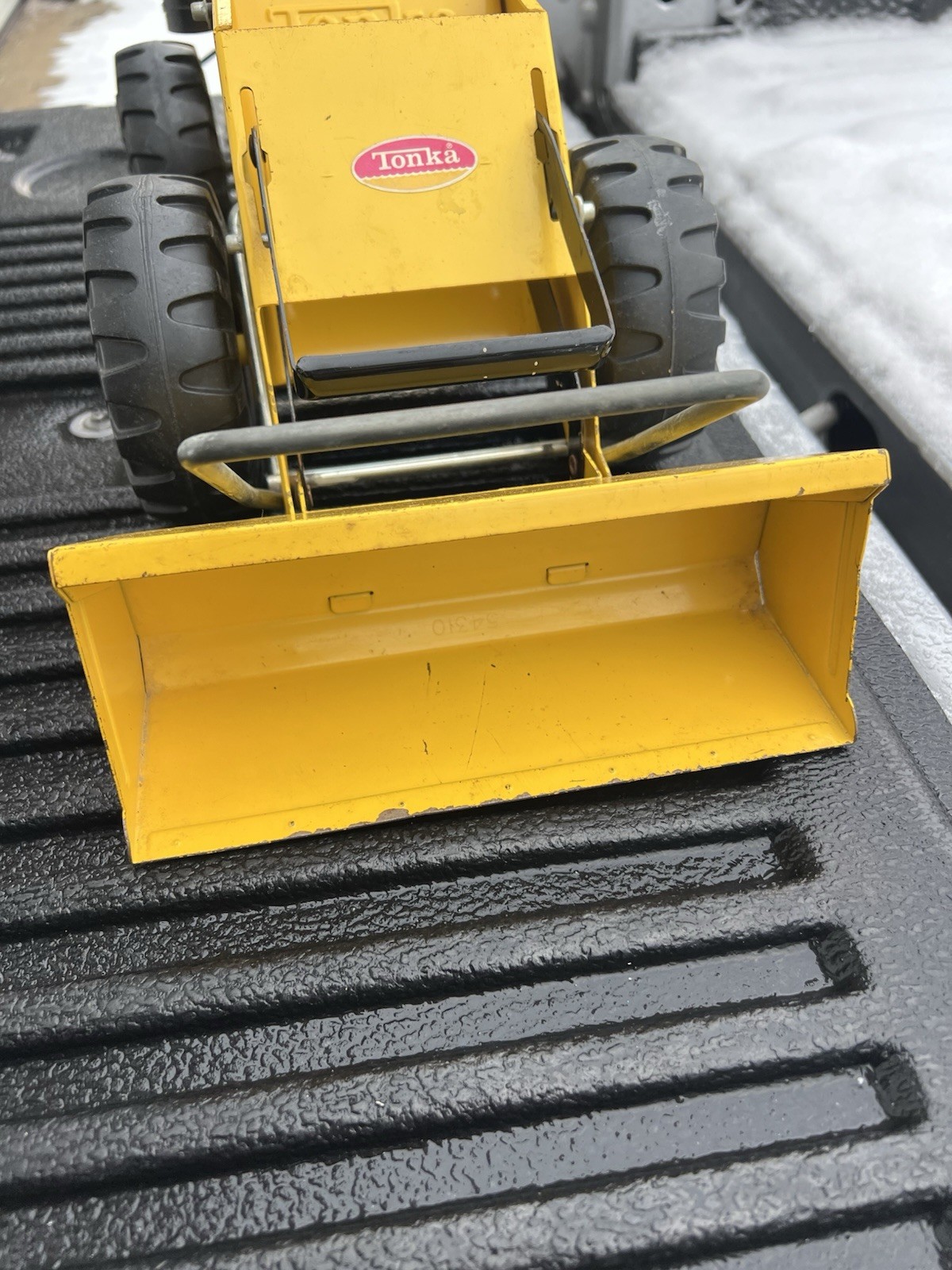 Vintage 1974/75 Metal Mighty Tonka Front End Loader #3920 – 20” x 9.5” x 9”