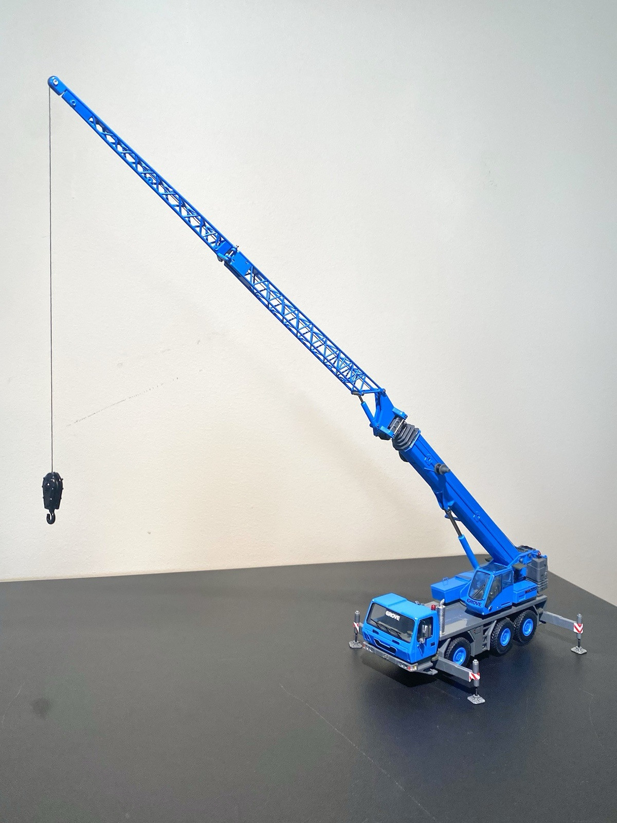2005 Grove GMK 3055 3-Axle All-Terrain Crane – 1/50 scale diecast model TWH003