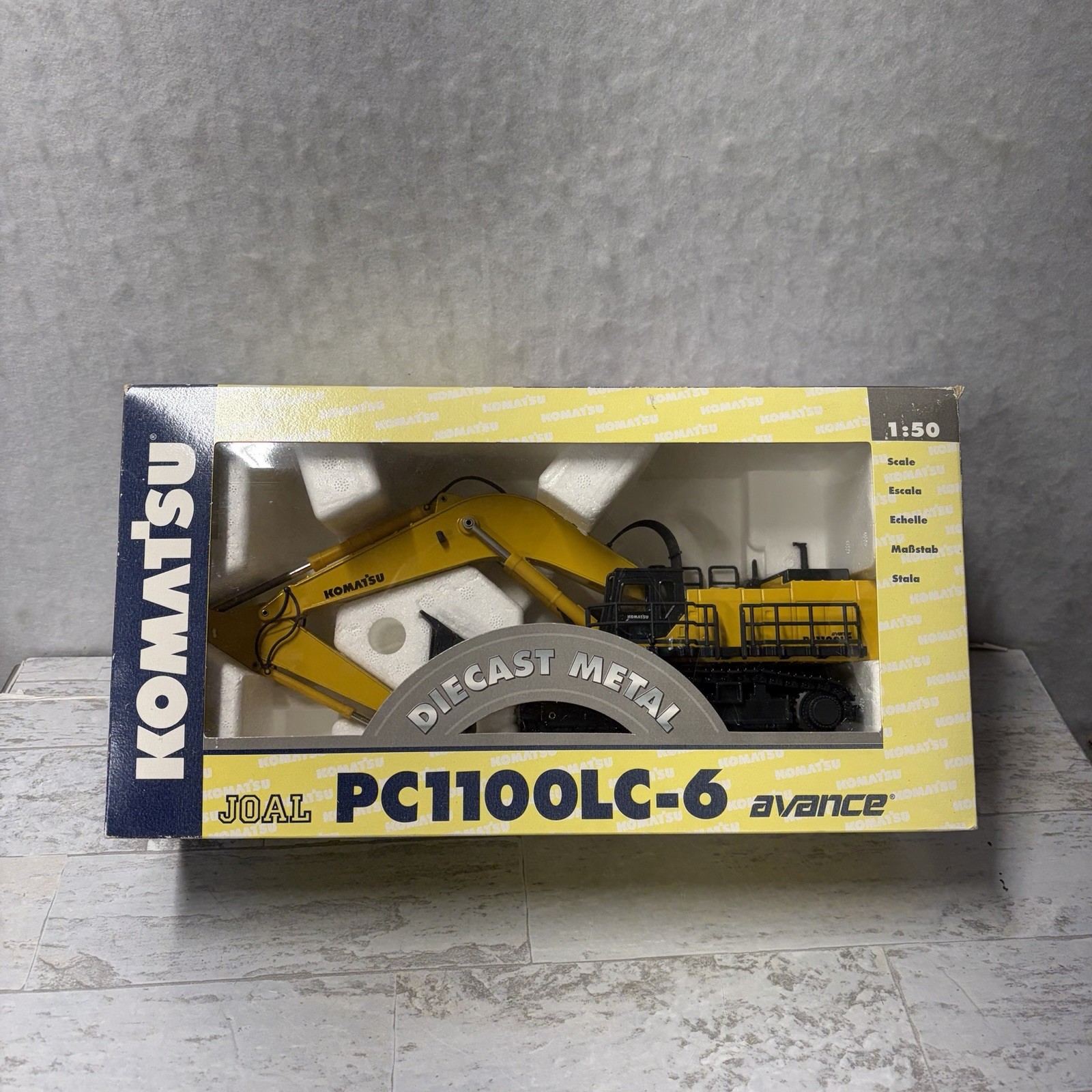 Nice Used JOAL Komatsu PC1100LC-6 Avance Excavator Diecast Model 1:50 Scale NIB