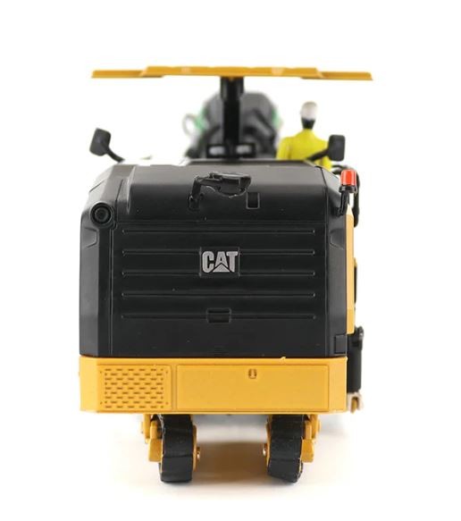 DIECAST MASTERS – Construction Machine with Driver – Modern Hex – CAT PM622 …