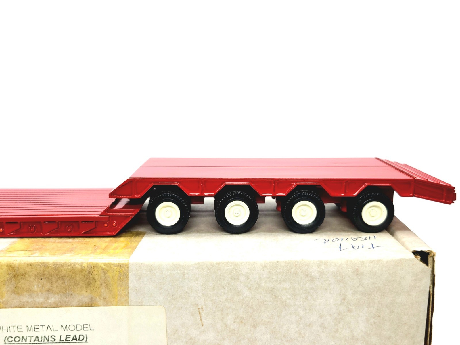 Trail King 4-Axle Trailer – Heanor Haulage – ASAM Smith 1:48 Scale #SMT197-HEAN