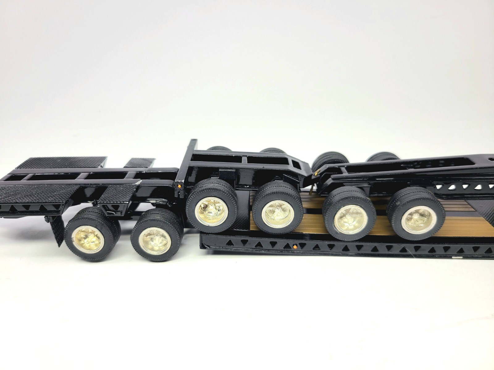Trail King 2x2x2 Low Loader Trailer – Black ASAM Smith 1:48 Scale Diecast Model