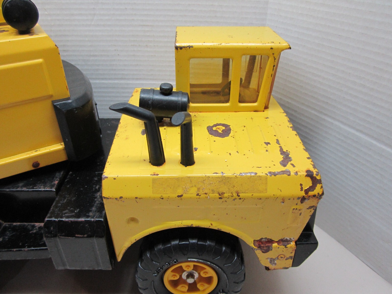 Vintage 1970’s Tonka Mighty Mobile Crane MR970 Metal Steel Truck with Clam
