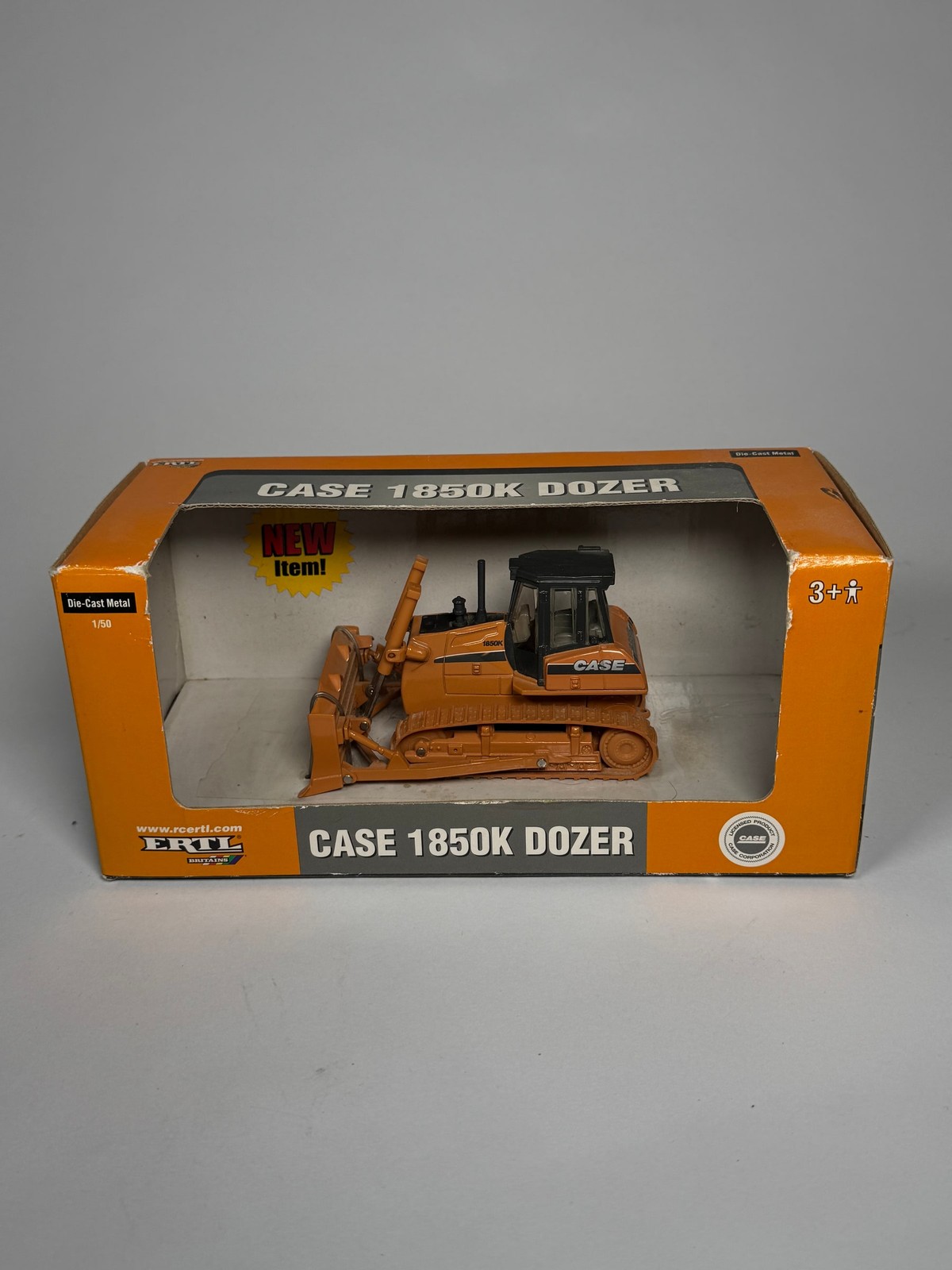 Ertl Case 1850K Crawler Dozer 1/50 Scale Die-Cast Construction Model