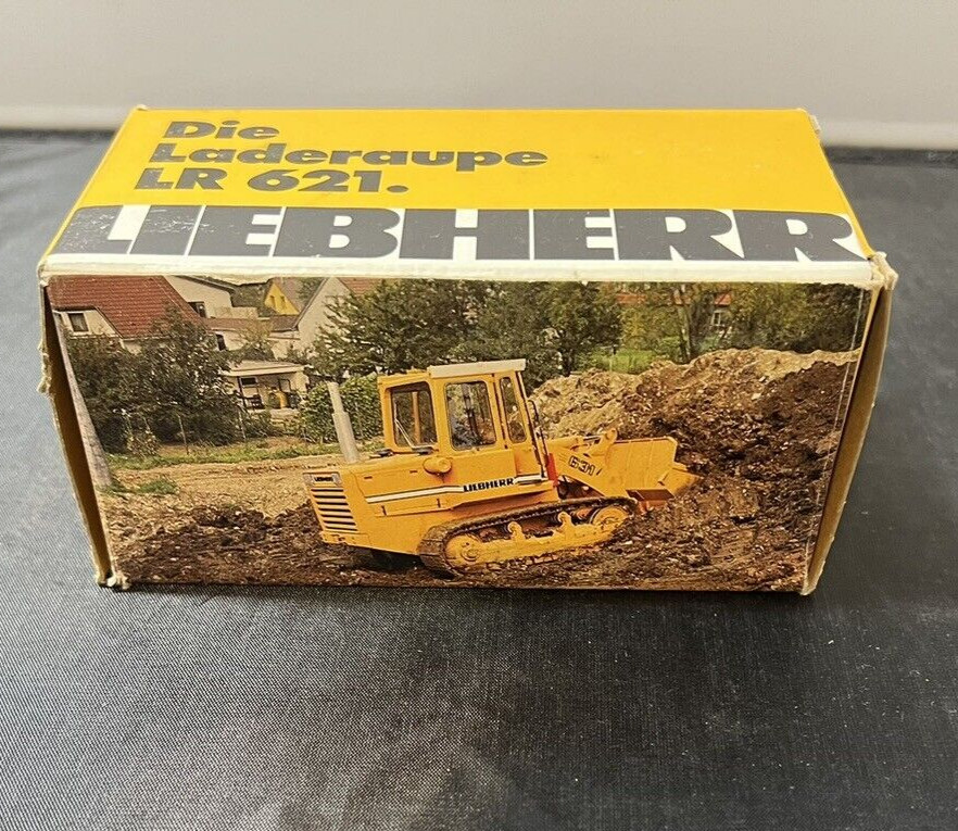 CONRAD LIEBHERR LR 621 TRACK LOADER – 1/50 DIECAST