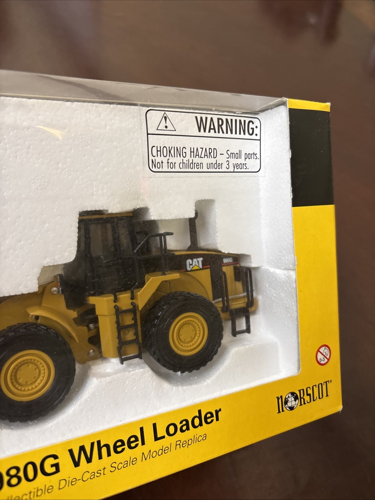 CAT 980G Wheel Loader 1:50 Scale Collectible Die Cast By NORSCOT Model 55027 NIB