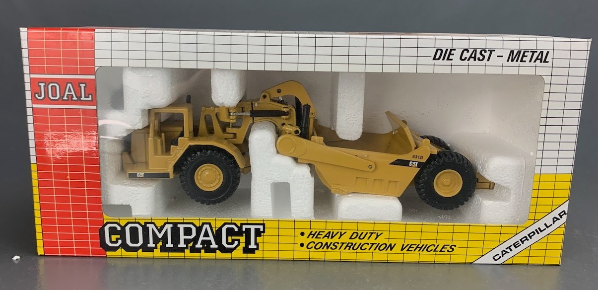 JOAL Diecast 1:70 CAT 631D Compact Wheel Tractor Scraper DC1702