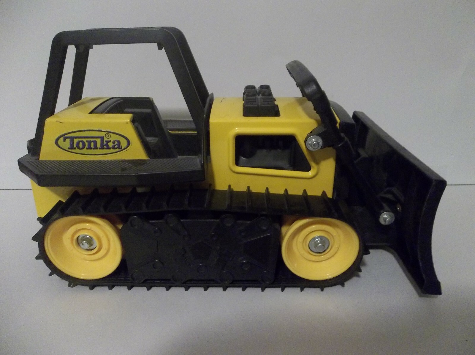 Tonka Bulldozer M-7461 Metal and Plastic Hasbro 1999