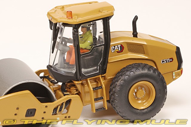 Diecast Masters 1:50 CS11 Soil Compactor