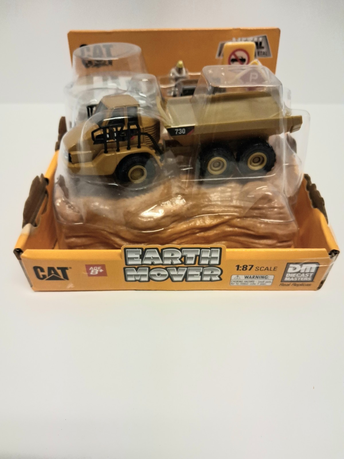 Cat 1/87 Earth Movers Diecast Masters 730 Caterpillar Wheel Hauler Diecast Model