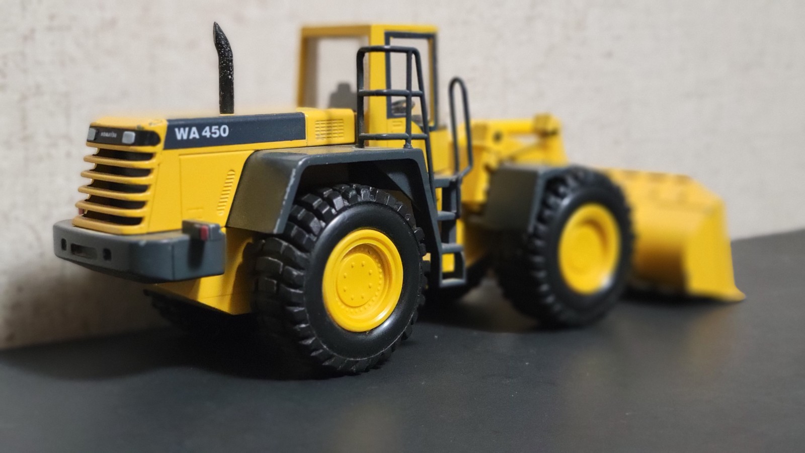 Conrad Model #2424 1:50 Komatsu WA 450 Wheel Loader Construction Equipment VHTF