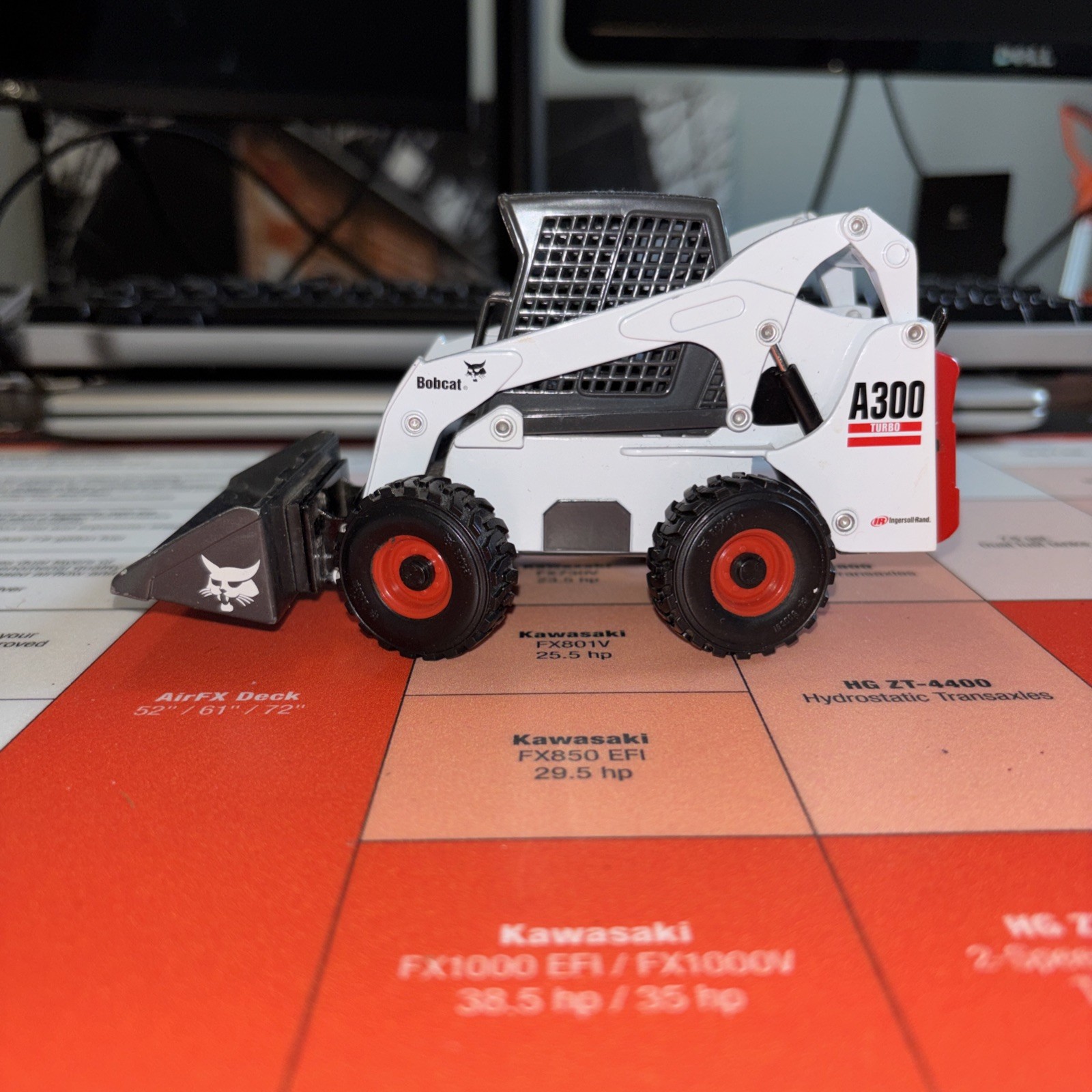 Bobcat A300 All-Wheel Skid-Steer Loader – Wan Ho 1:25 Scale Model No Box