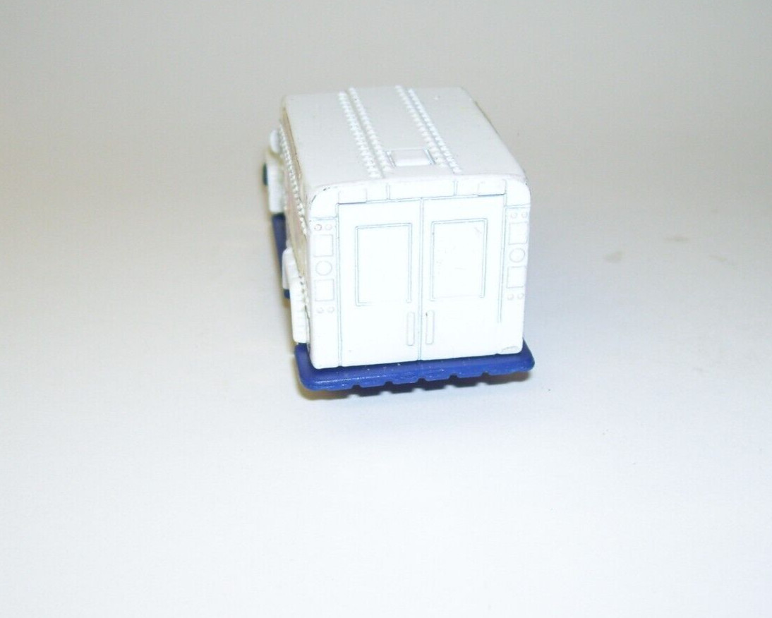 2002 Matchbox Ambulance Washington Apple Country Rescue