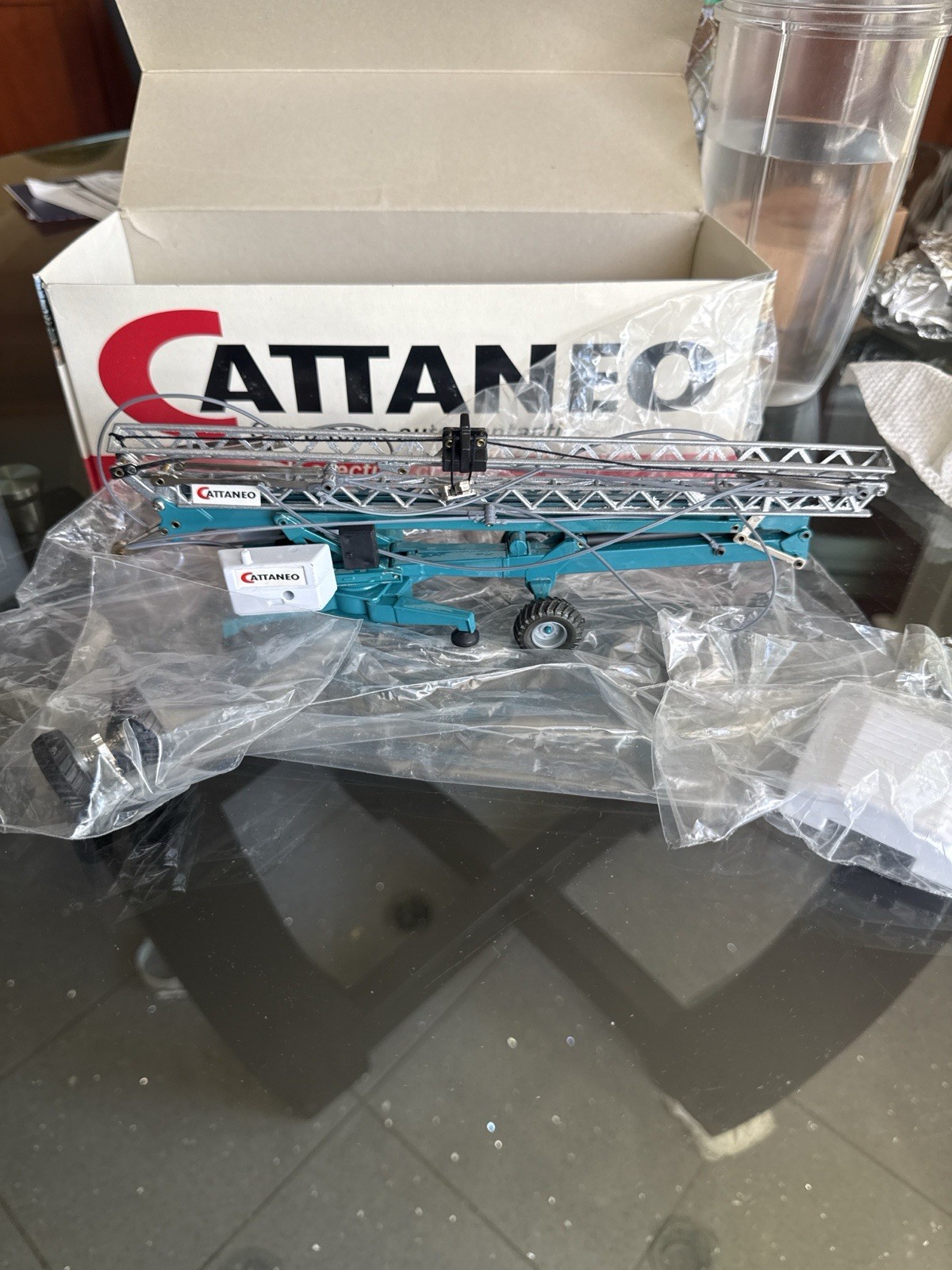 Cattaneo Self-Erecting Tower Crane 1:50 Scale Model ROS 00005 Boxed