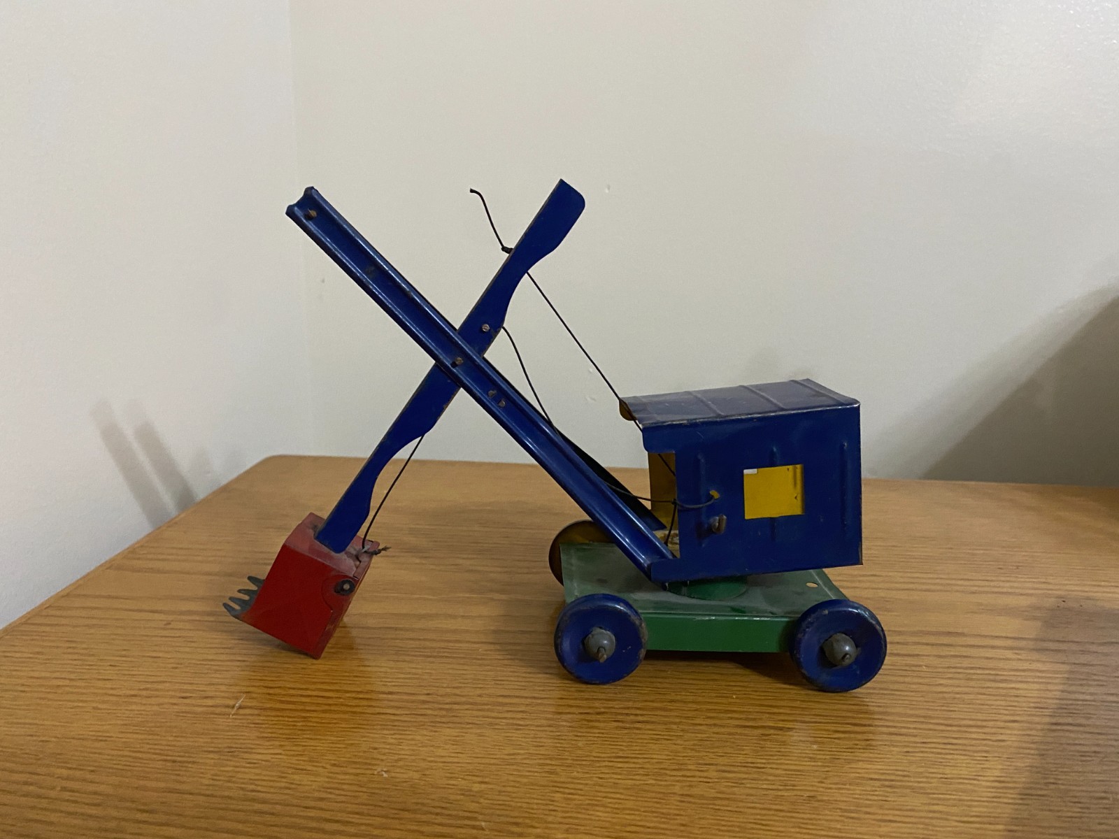 Vintage Tin Steam Shovel Excavator Toy XA-94