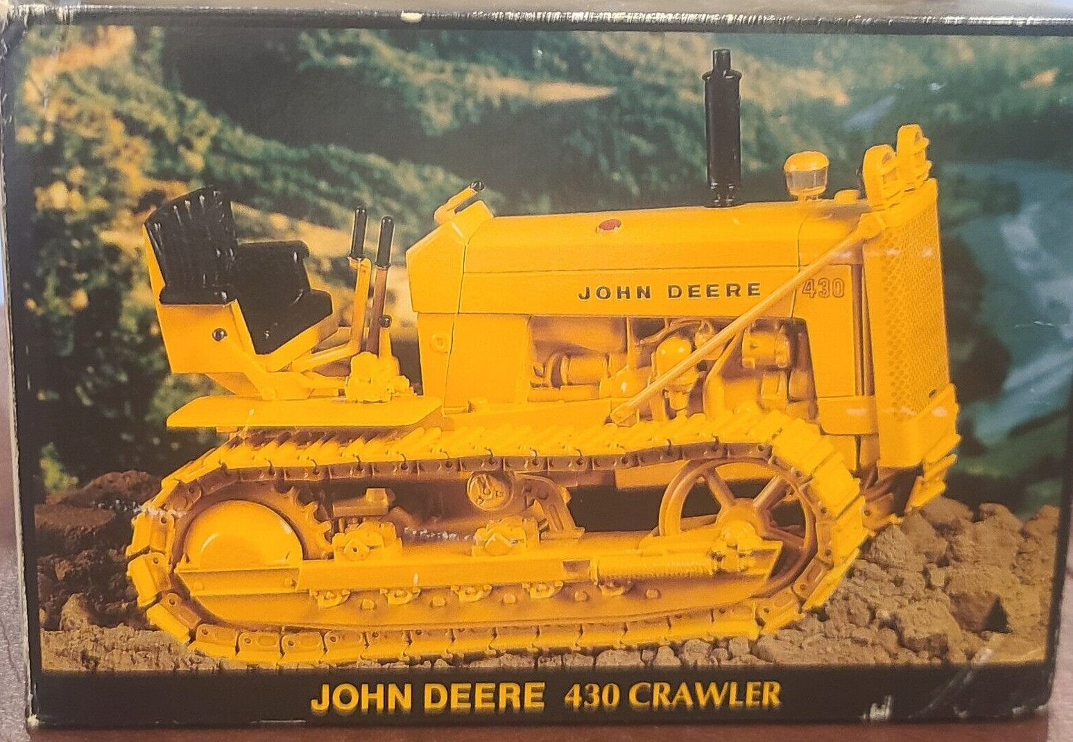 Ertl 481TA John Deere 430 Crawler (Toy Farmer 20 Year Anniv.) 1/16 Die-cast MIB