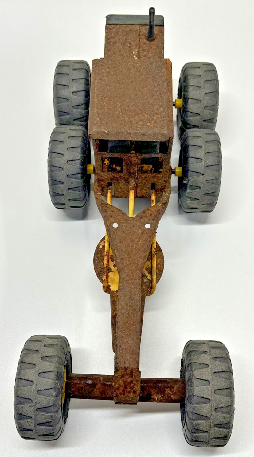 Vintage Tonka Road Grader 1960s? 70’s? Toy Pressed Metal Yellow Approx. 17” Long