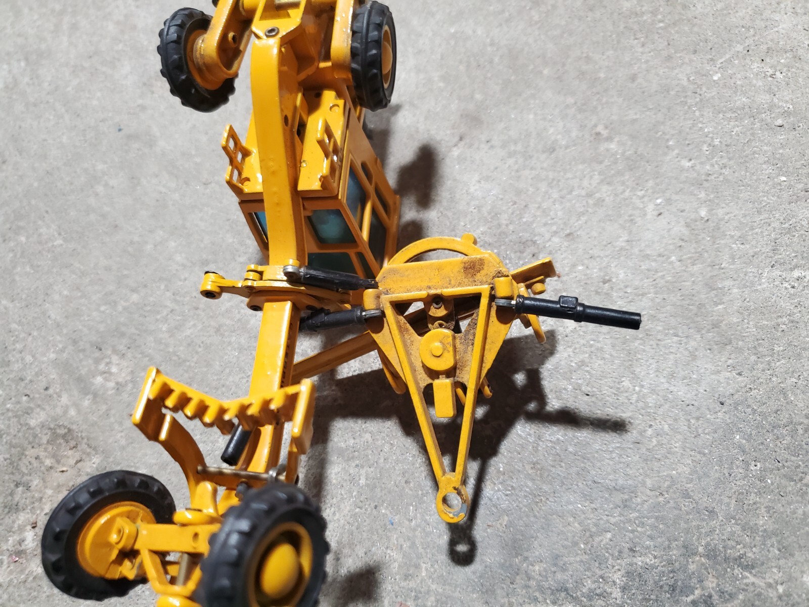 CAT – Joal Caterpillar 12G Grader – 1:50 Die Cast – #217 – *MISSING PIECES*