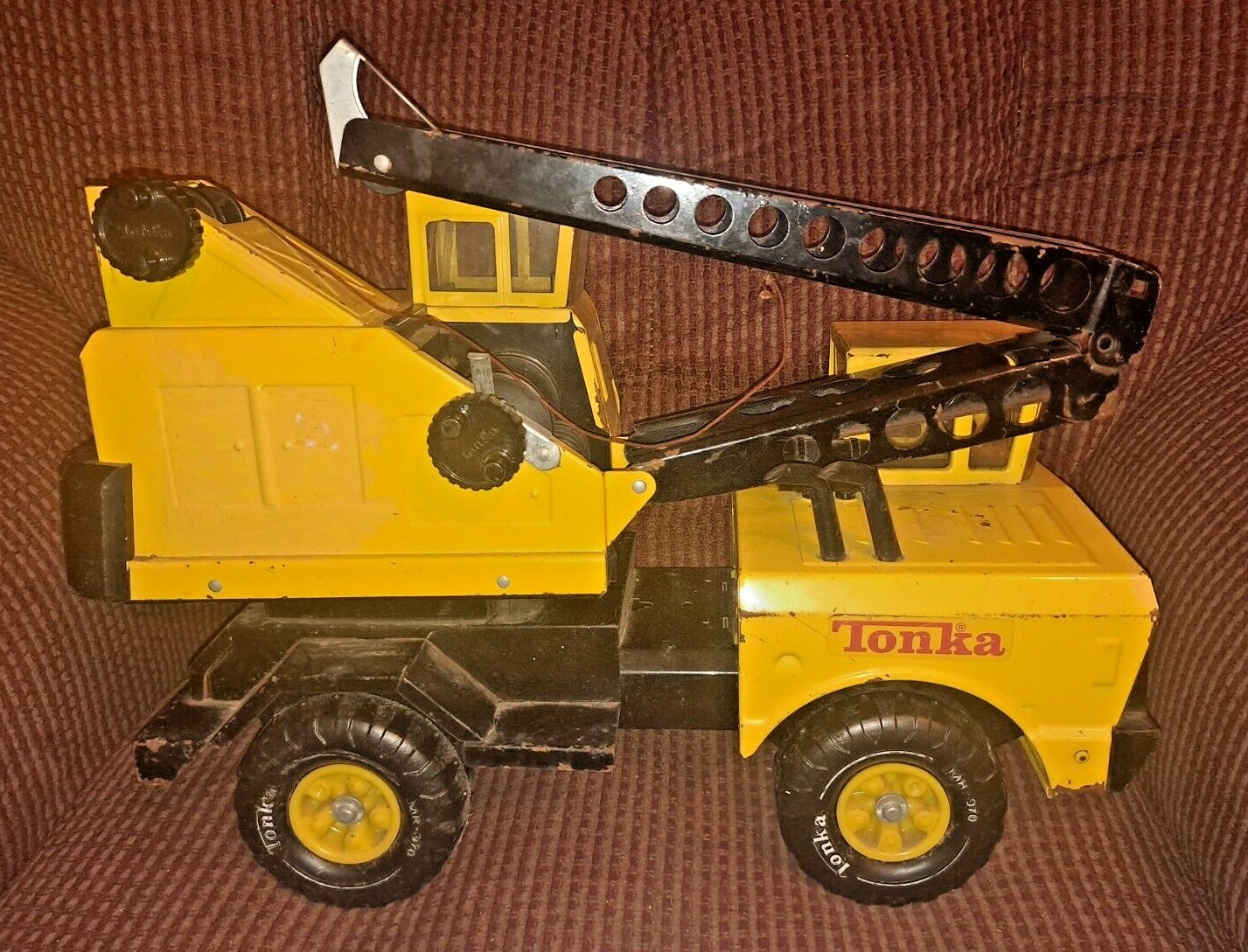 Vintage Metal Mighty Tonka Claw Crane Truck MR-970