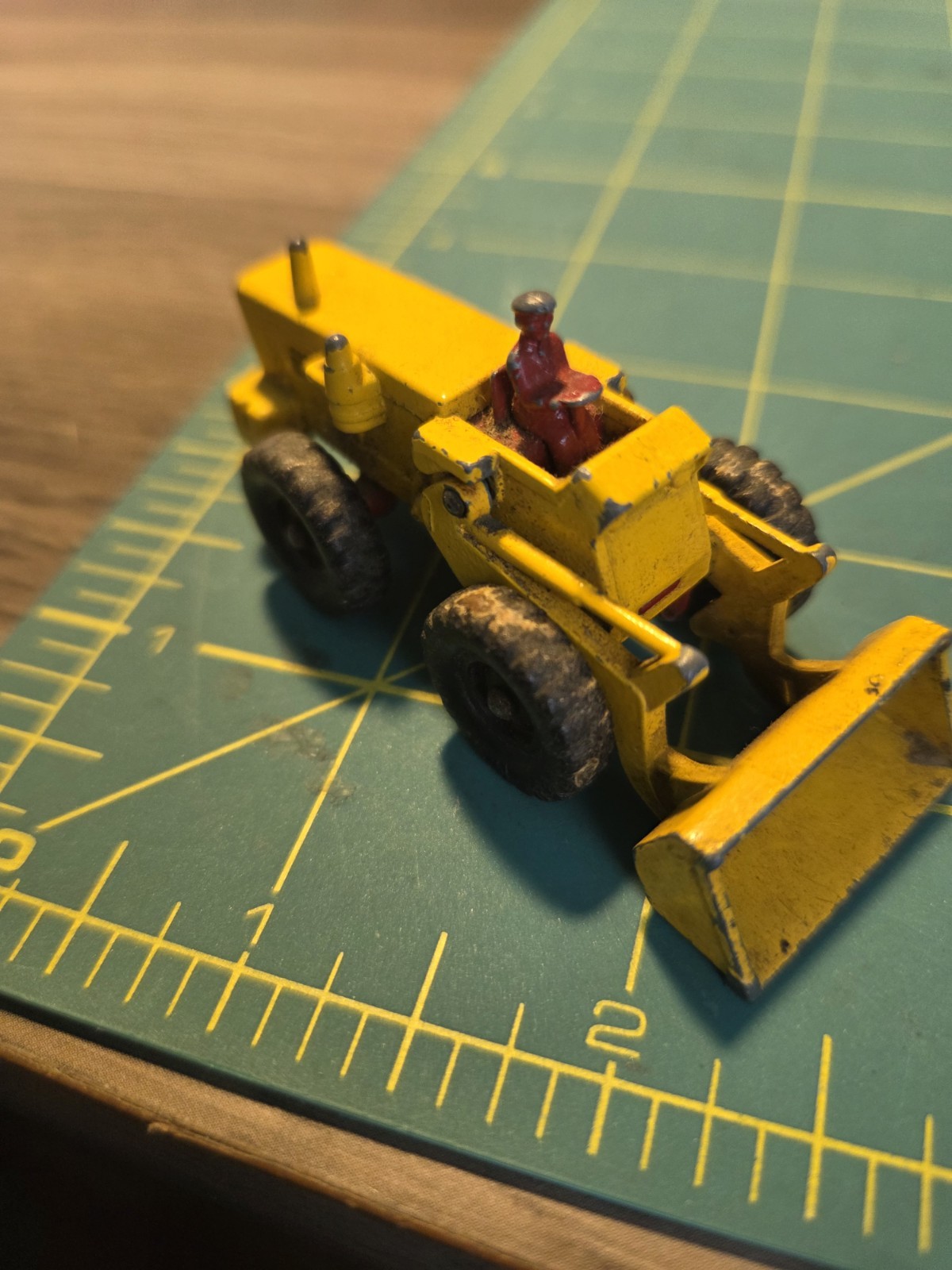 Vintage 1960s Aveling-Barford Tractor Shovel No. 43 Made In England By Lesney