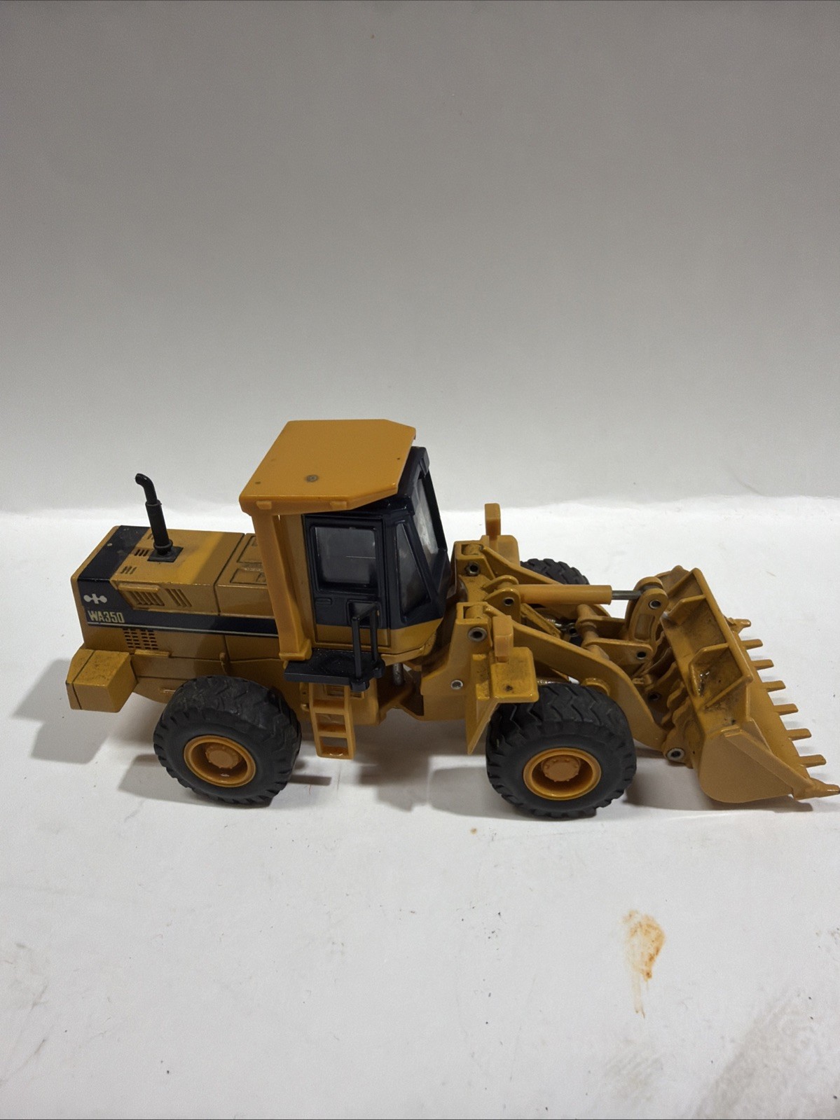 1:50 SCALE SHINSEI KOMATSU #615 WA350 LOADER DIE CAST TOY JAPAN