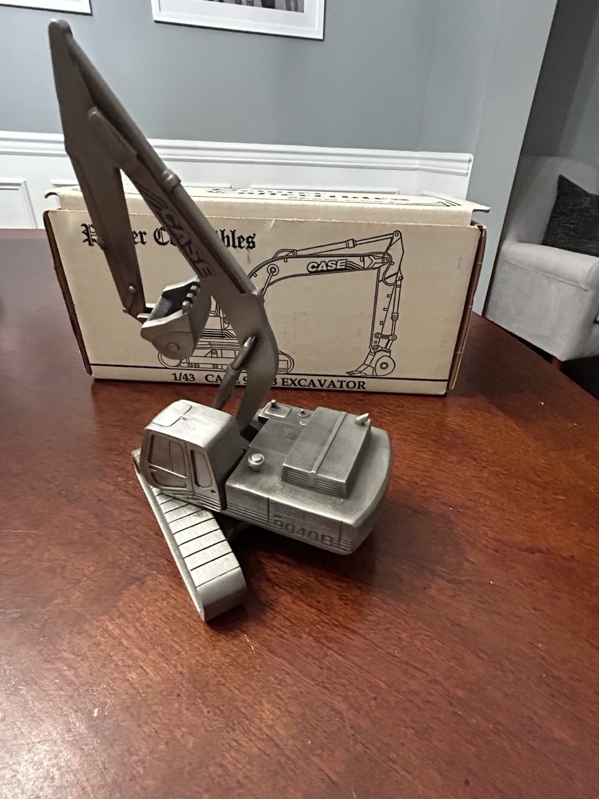Case 9040B Pewter Excavator – Spec-Cast with Box