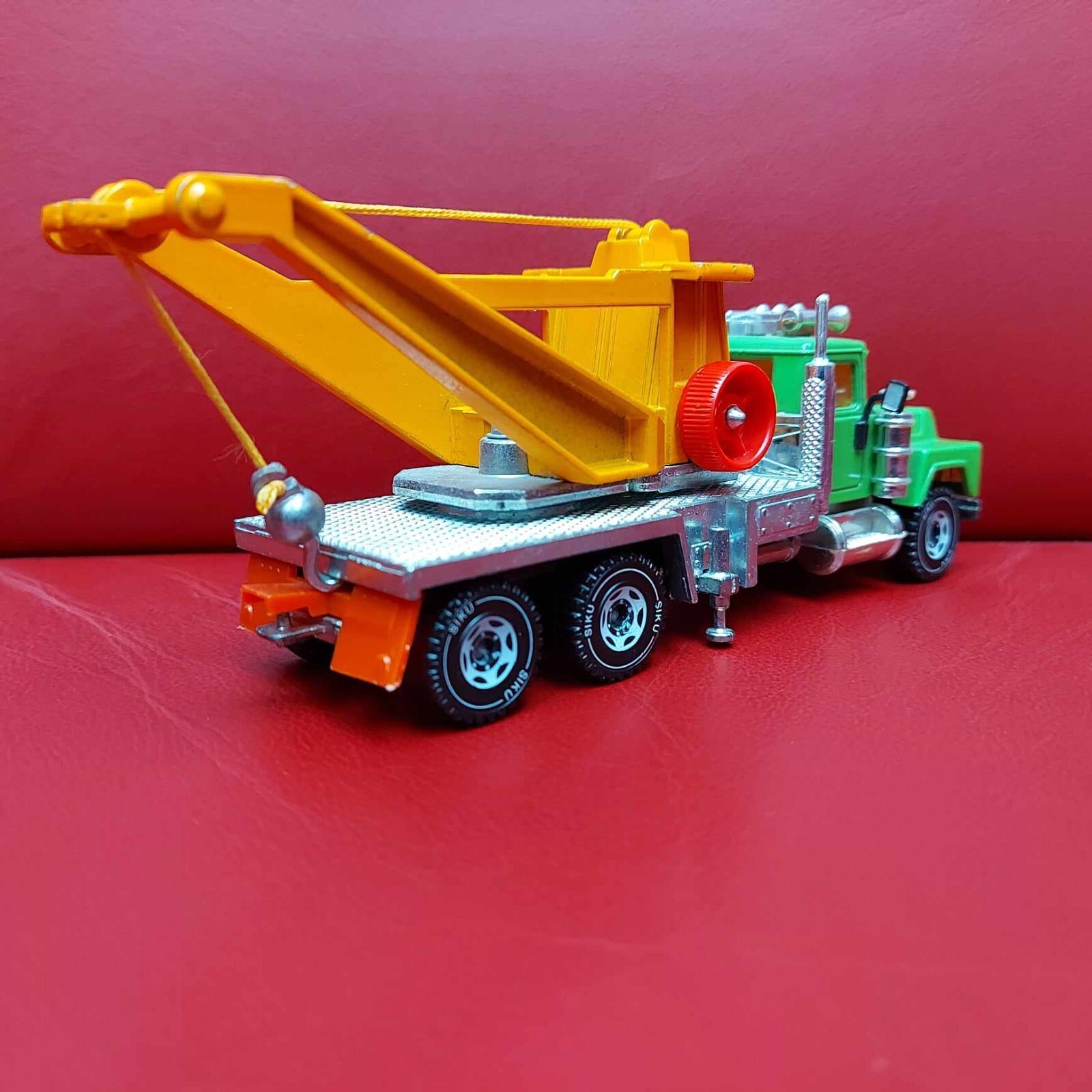 Siku 2917 Mack Tow Truck 1981-87 1:55 RARE part of 3717 set unboxed nice co