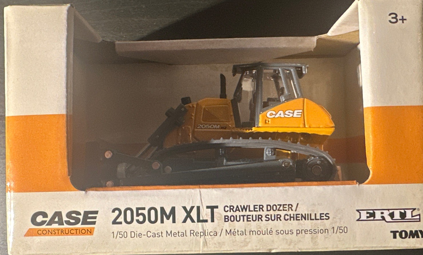 ERTL Case 2050M XLT Crawler Dozer, Pre Owned/ Open Box( Kw7/26-132