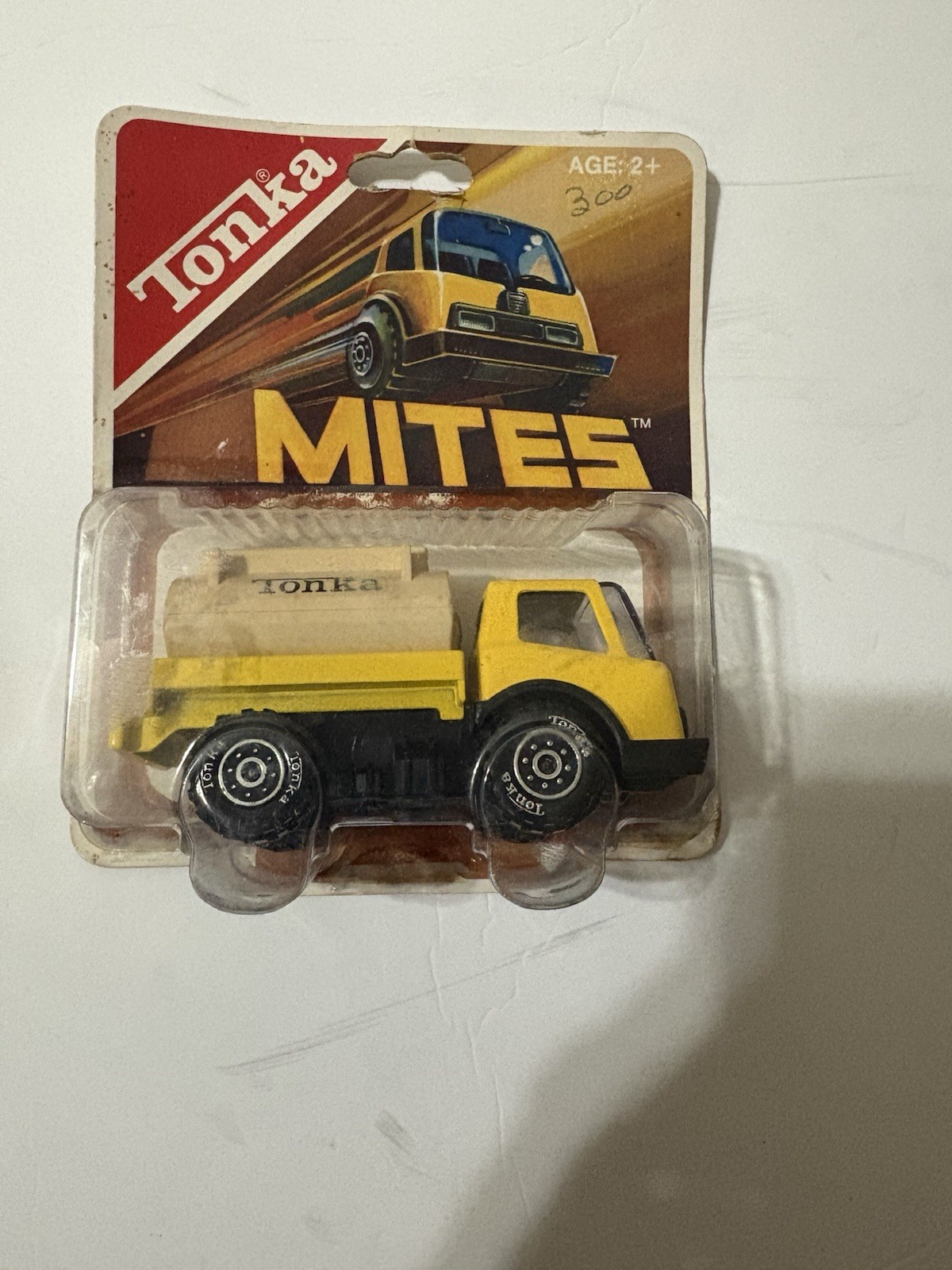 Rare Vintage TONKA Yellow Fuel Tanker Truck Metal Japan Carded (re-glued) 1978