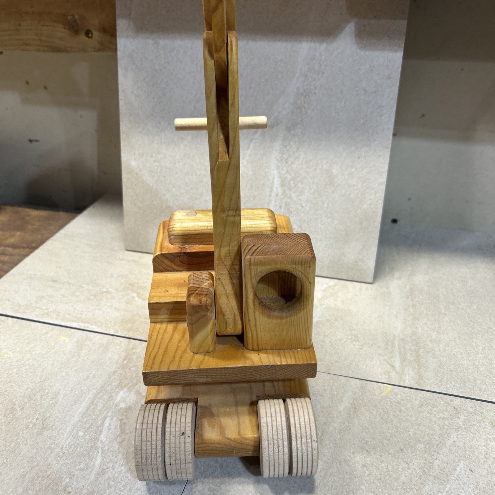 HANDCRAFTED WOOD EXCAVATOR MULTI-MOVING PARTS LARGE SCALE USA GREENBUD