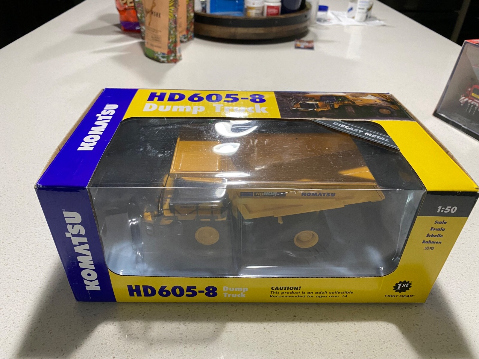 First Gear 1/50 Komatsu HD605-8 Dump Truck 50-3387