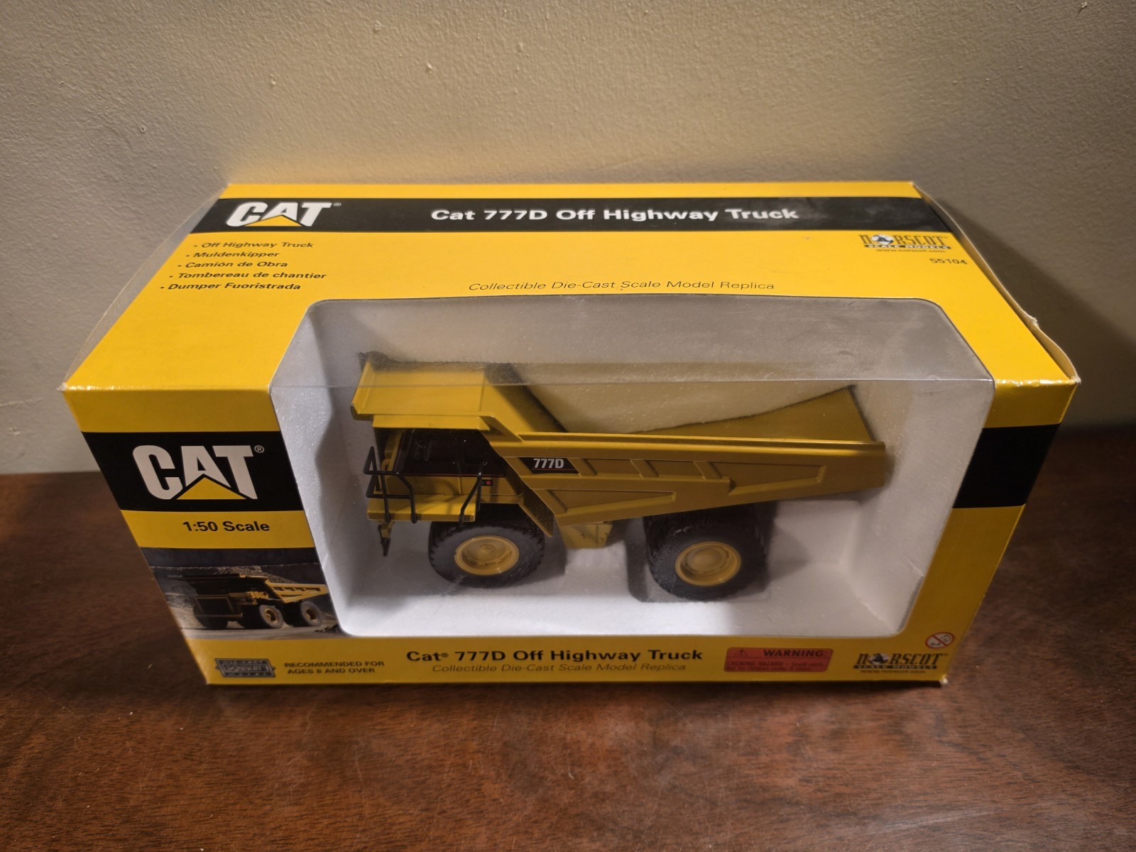 NEW Norscot 55104 1:50 Scale Diecast CAT 777D OFF HIGHWAY TRUCK 2005 Caterpillar