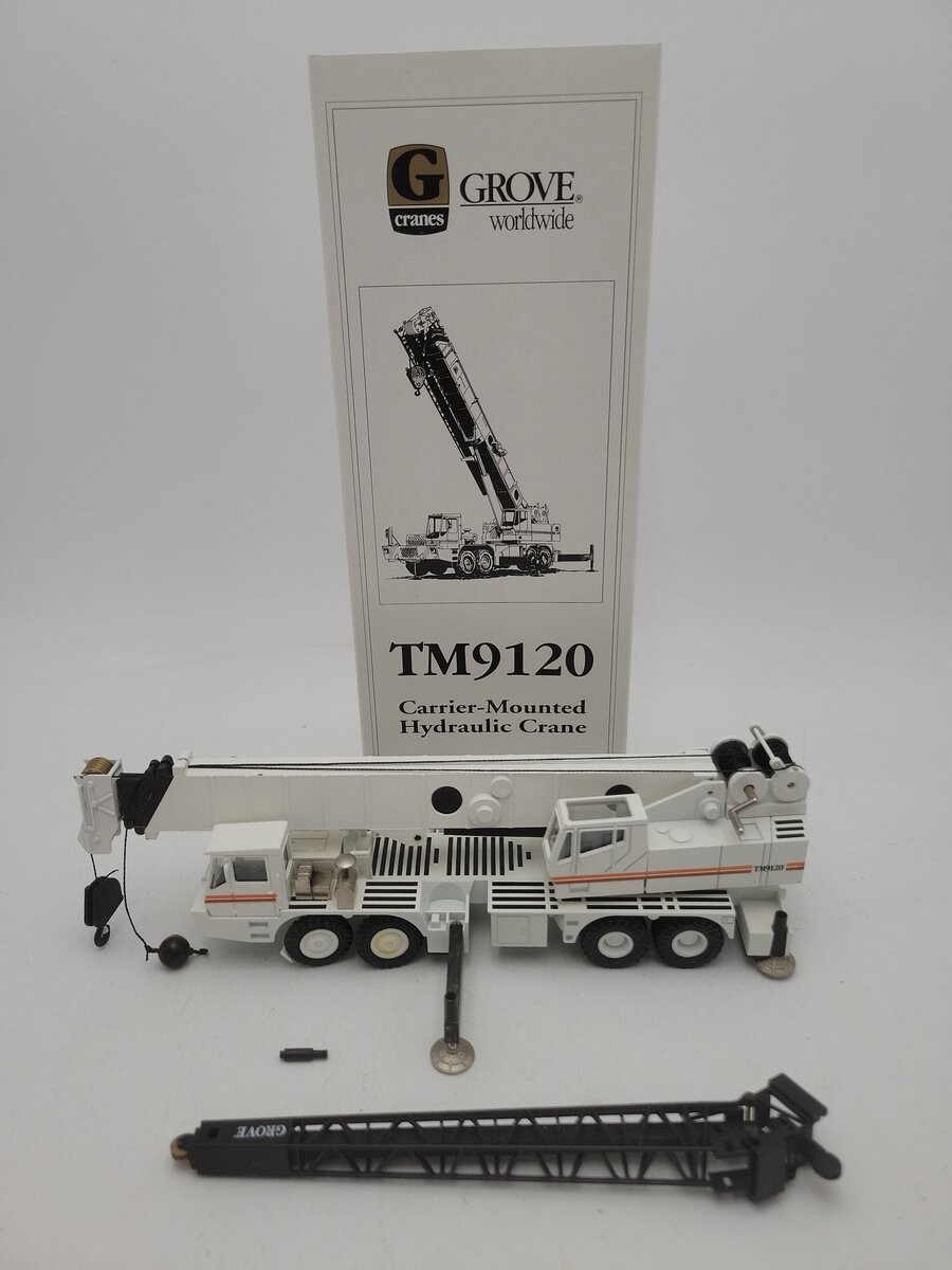 NZG 380 1:50 Scale White Diecast Grove Worldwide TM9120 Hydraulic Crane EX/Box