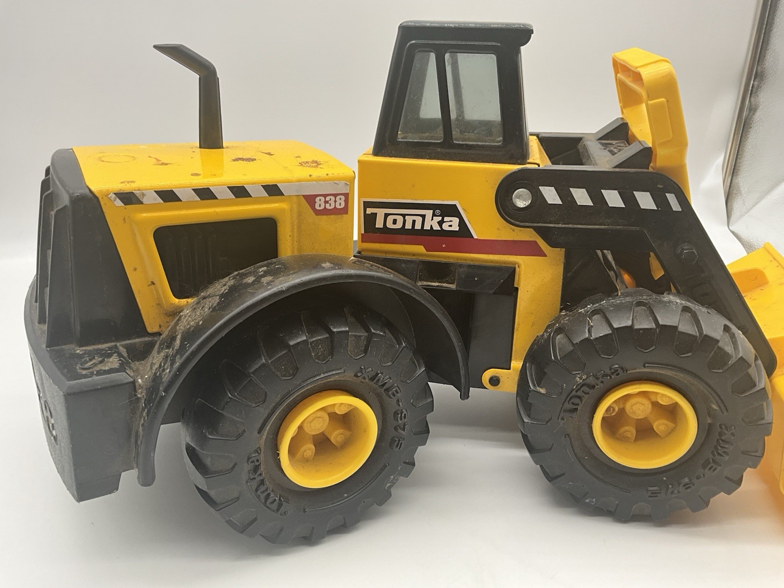 Tonka 952 Construction Front End Loader Excavator Metal & Plastic 18″ Long