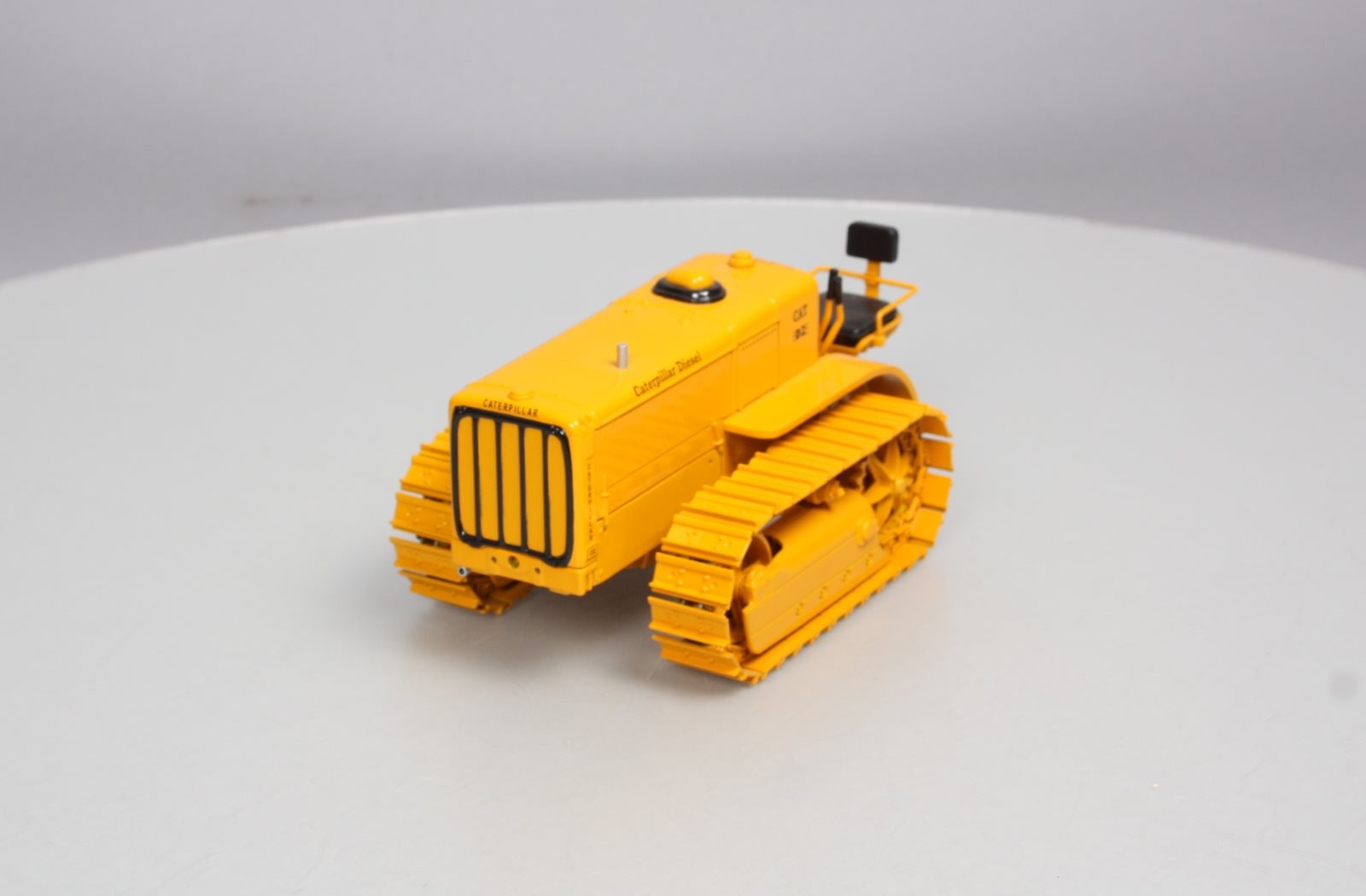 SpecCast CUST-781 1:16 Caterpillar D2 Track-Type Tractor LN/Box