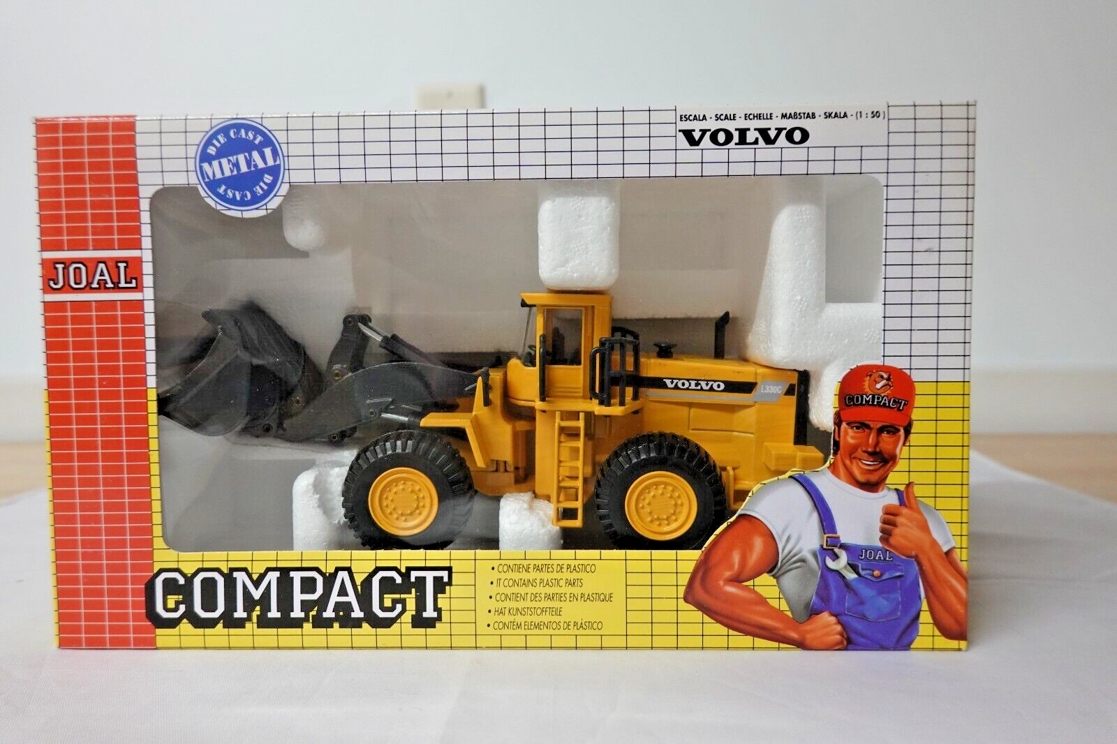 JOAL 197 VOLVO L-330C WHEEL LOADER 1:50 SCALE N.I.B.