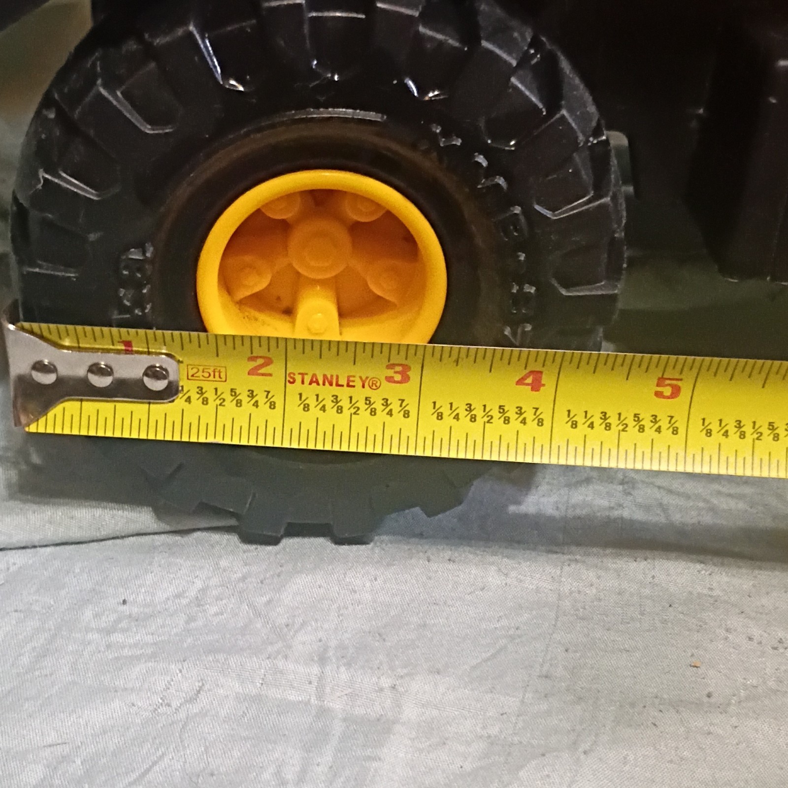 Tonka 354 Yellow Black Plastic Dump Truck Toy with Dump Bed