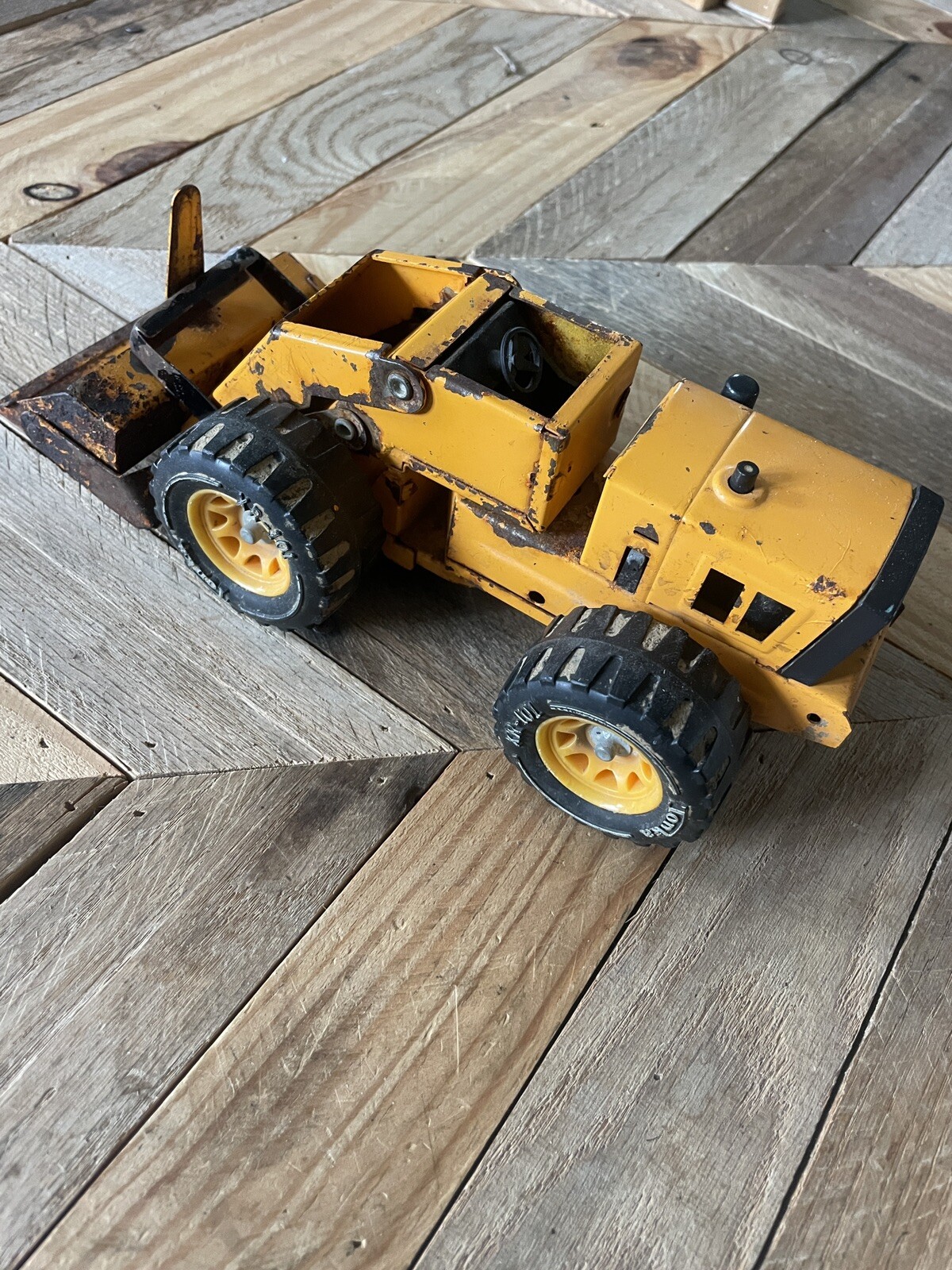 Vintage 70’s Tonka Front End Loader Pressed Steel XR-101 Tires Made In USA