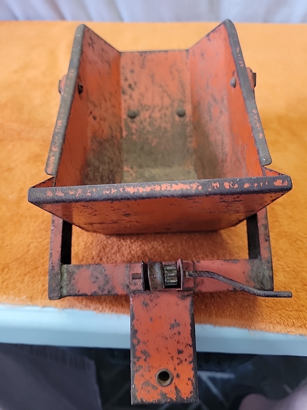 W•Vintage Orange Nylint Pressed Steel Bottom Dump Earth Mover Trailer