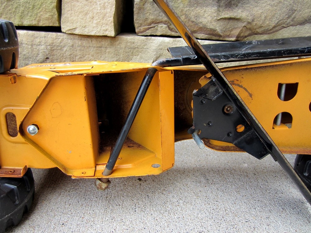 Vintage Tonka Mighty Road Grader with Double Blade Orange 54726